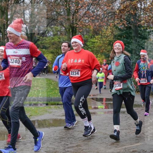 07.12.2025 - St. Pauli X-Mass-Run No. 15 Michael Burmester http://msf.ph/oto/9404546 07.12.2025 11:04:53 Laufen 2237, 2240, 2234, 1236, 2498, 3073 meine-sportfotos.de