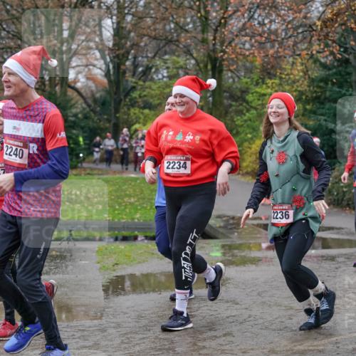 07.12.2025 - St. Pauli X-Mass-Run No. 15 Michael Burmester http://msf.ph/oto/9404548 07.12.2025 11:04:54 Laufen 2240, 2237, 2234, 2236, 2498, 2072, 3073 meine-sportfotos.de