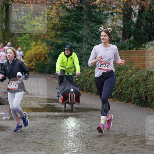 07.12.2025 - St. Pauli X-Mass-Run No. 15 Michael Burmester http://msf.ph/oto/9404625 07.12.2025 11:05:13 Laufen 3217, 5, 2124 meine-sportfotos.de