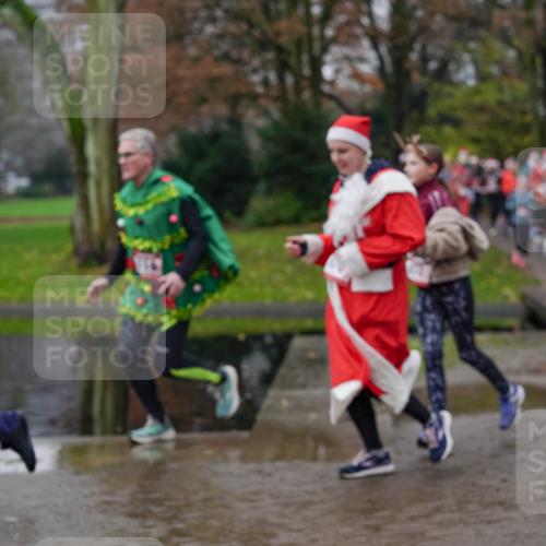 07.12.2025 - St. Pauli X-Mass-Run No. 15 Michael Burmester http://msf.ph/oto/9404685 07.12.2025 11:05:31 Laufen  meine-sportfotos.de