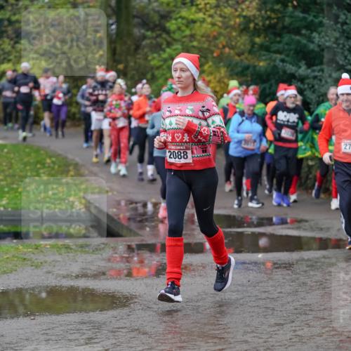 07.12.2025 - St. Pauli X-Mass-Run No. 15 Michael Burmester http://msf.ph/oto/9404695 07.12.2025 11:05:35 Laufen 15, 2088, 2011, 2790, 2789 meine-sportfotos.de