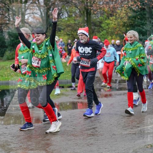 07.12.2025 - St. Pauli X-Mass-Run No. 15 Michael Burmester http://msf.ph/oto/9404725 07.12.2025 11:05:42 Laufen 231, 2314, 2020, 307, 2972, 25 meine-sportfotos.de