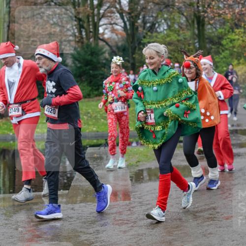 07.12.2025 - St. Pauli X-Mass-Run No. 15 Michael Burmester http://msf.ph/oto/9404732 07.12.2025 11:05:43 Laufen 2749, 2020, 3181, 307, 2972 meine-sportfotos.de