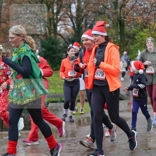 07.12.2025 - St. Pauli X-Mass-Run No. 15 Michael Burmester http://msf.ph/oto/9404739 07.12.2025 11:05:45 Laufen 678, 29, 2979, 00, 3181, 674, 4105, 3352 meine-sportfotos.de