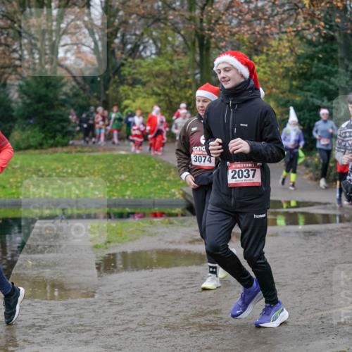 07.12.2025 - St. Pauli X-Mass-Run No. 15 Michael Burmester http://msf.ph/oto/9404755 07.12.2025 11:05:48 Laufen 3070, 3074, 5, 2037, 4444, 2244, 92 meine-sportfotos.de