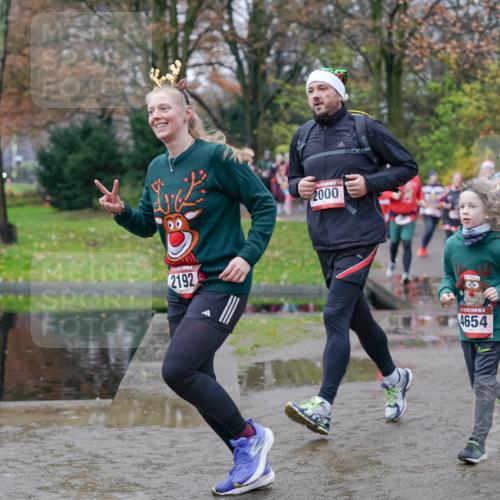 07.12.2025 - St. Pauli X-Mass-Run No. 15 Michael Burmester http://msf.ph/oto/9404769 07.12.2025 11:05:50 Laufen 2192, 2000, 00, 4654, 4655 meine-sportfotos.de