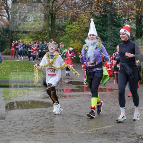 07.12.2025 - St. Pauli X-Mass-Run No. 15 Michael Burmester http://msf.ph/oto/9404789 07.12.2025 11:05:56 Laufen 2813, 1999, 1998, 2041, 19, 0, 2409 meine-sportfotos.de