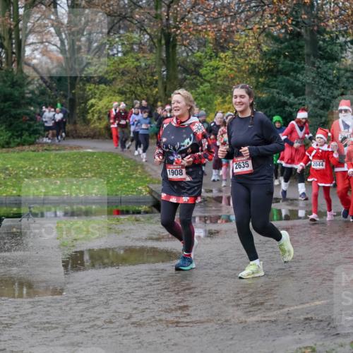 07.12.2025 - St. Pauli X-Mass-Run No. 15 Michael Burmester http://msf.ph/oto/9404803 07.12.2025 11:05:59 Laufen 1908, 2635, 2044, 2043, 2048, 2056 meine-sportfotos.de