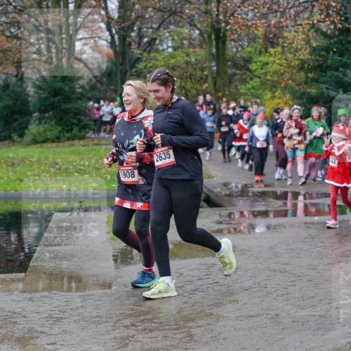 07.12.2025 - St. Pauli X-Mass-Run No. 15 Michael Burmester http://msf.ph/oto/9404807 07.12.2025 11:06:00 Laufen 1908, 2635, 20, 2048 meine-sportfotos.de
