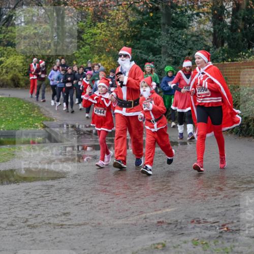 07.12.2025 - St. Pauli X-Mass-Run No. 15 Michael Burmester http://msf.ph/oto/9404809 07.12.2025 11:06:01 Laufen 20, 2044, 240, 2050 meine-sportfotos.de