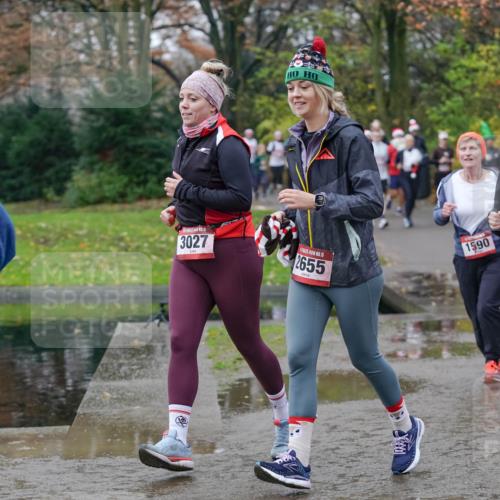 07.12.2025 - St. Pauli X-Mass-Run No. 15 Michael Burmester http://msf.ph/oto/9404842 07.12.2025 11:06:09 Laufen 2527, 3027, 15, 2655, 1590, 2383 meine-sportfotos.de