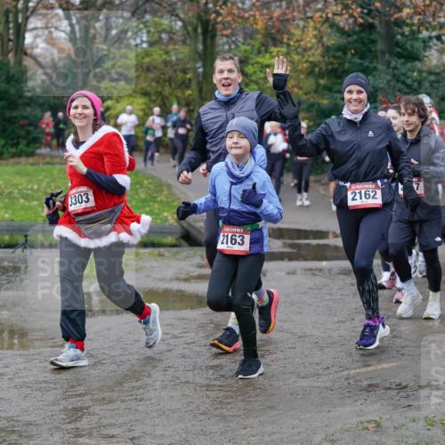07.12.2025 - St. Pauli X-Mass-Run No. 15 Michael Burmester http://msf.ph/oto/9404856 07.12.2025 11:06:12 Laufen 3303, 15, 2163, 2162, 624 meine-sportfotos.de
