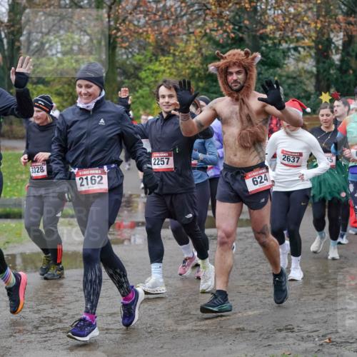07.12.2025 - St. Pauli X-Mass-Run No. 15 Michael Burmester http://msf.ph/oto/9404858 07.12.2025 11:06:12 Laufen 163, 3328, 15, 2162, 2257, 624, 2637, 2255, 610, 15 meine-sportfotos.de