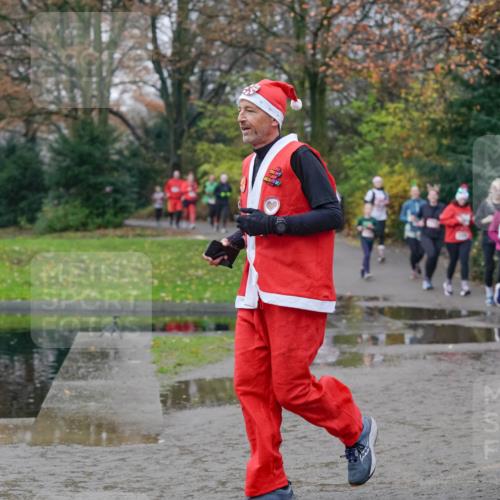 07.12.2025 - St. Pauli X-Mass-Run No. 15 Michael Burmester http://msf.ph/oto/9404876 07.12.2025 11:06:16 Laufen 437 meine-sportfotos.de