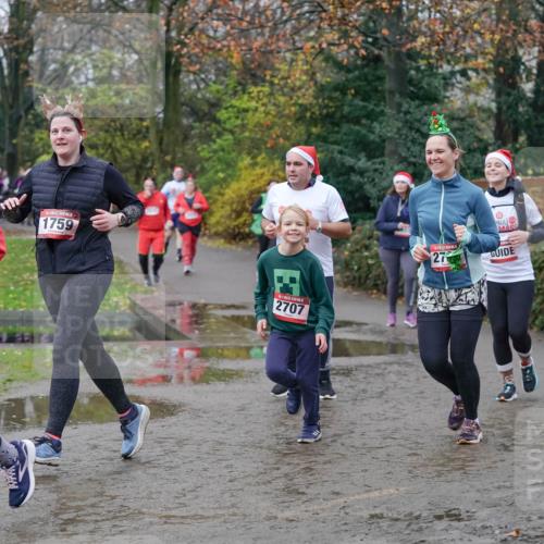 07.12.2025 - St. Pauli X-Mass-Run No. 15 Michael Burmester http://msf.ph/oto/9404910 07.12.2025 11:06:25 Laufen 2449, 1759, 2707, 27 meine-sportfotos.de