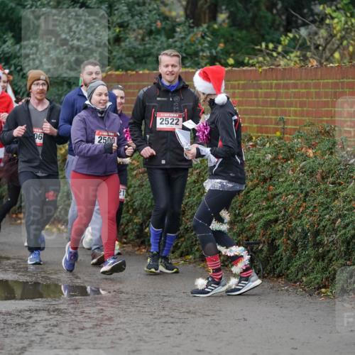 07.12.2025 - St. Pauli X-Mass-Run No. 15 Michael Burmester http://msf.ph/oto/9404954 07.12.2025 11:06:39 Laufen 329, 3184, 06, 2500, 2522 meine-sportfotos.de