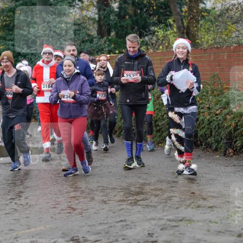 07.12.2025 - St. Pauli X-Mass-Run No. 15 Michael Burmester http://msf.ph/oto/9404963 07.12.2025 11:06:42 Laufen 2213, 306, 3184, 250, 3239, 252 meine-sportfotos.de