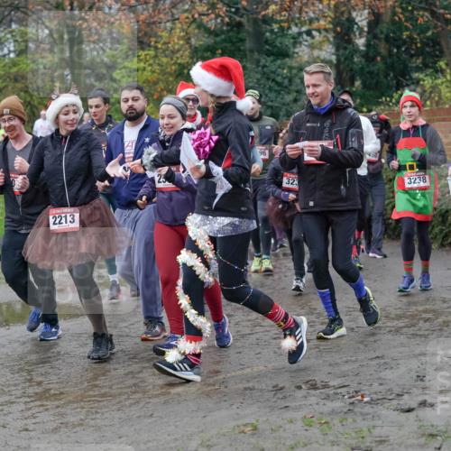 07.12.2025 - St. Pauli X-Mass-Run No. 15 Michael Burmester http://msf.ph/oto/9404967 07.12.2025 11:06:44 Laufen 2213, 96, 323, 3238, 2139 meine-sportfotos.de