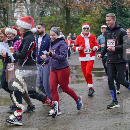 07.12.2025 - St. Pauli X-Mass-Run No. 15 Michael Burmester http://msf.ph/oto/9404969 07.12.2025 11:06:45 Laufen 2213, 0, 3184, 2522, 8051 meine-sportfotos.de