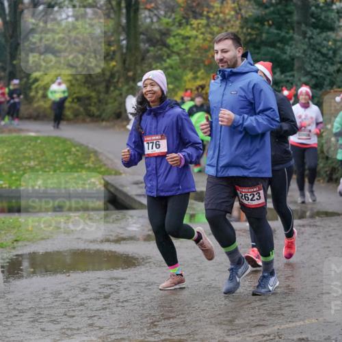07.12.2025 - St. Pauli X-Mass-Run No. 15 Michael Burmester http://msf.ph/oto/9405040 07.12.2025 11:07:01 Laufen 776, 2623, 2572, 4653 meine-sportfotos.de