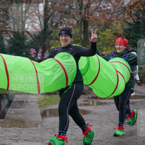 07.12.2025 - St. Pauli X-Mass-Run No. 15 Michael Burmester http://msf.ph/oto/9405092 07.12.2025 11:07:12 Laufen  meine-sportfotos.de