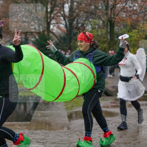 07.12.2025 - St. Pauli X-Mass-Run No. 15 Michael Burmester http://msf.ph/oto/9405094 07.12.2025 11:07:12 Laufen  meine-sportfotos.de