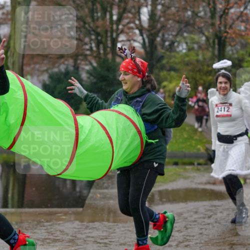 07.12.2025 - St. Pauli X-Mass-Run No. 15 Michael Burmester http://msf.ph/oto/9405096 07.12.2025 11:07:13 Laufen 2412 meine-sportfotos.de