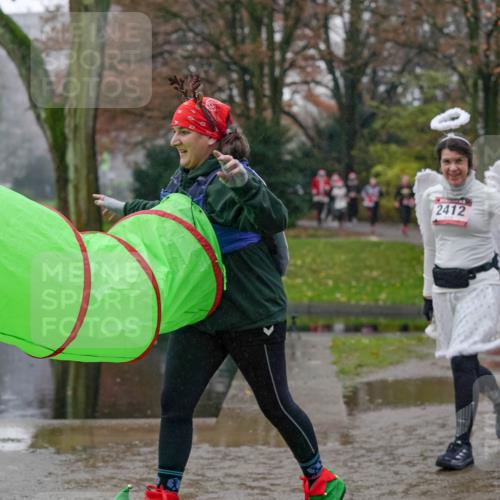 07.12.2025 - St. Pauli X-Mass-Run No. 15 Michael Burmester http://msf.ph/oto/9405098 07.12.2025 11:07:13 Laufen 2412 meine-sportfotos.de