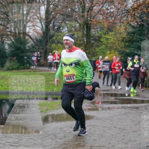 07.12.2025 - St. Pauli X-Mass-Run No. 15 Michael Burmester http://msf.ph/oto/9405108 07.12.2025 11:07:16 Laufen 15, 4651, 7041 meine-sportfotos.de