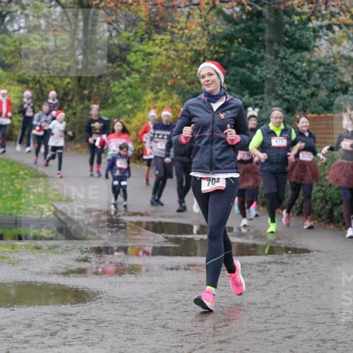 07.12.2025 - St. Pauli X-Mass-Run No. 15 Michael Burmester http://msf.ph/oto/9405110 07.12.2025 11:07:17 Laufen 704, 477 meine-sportfotos.de