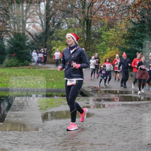 07.12.2025 - St. Pauli X-Mass-Run No. 15 Michael Burmester http://msf.ph/oto/9405114 07.12.2025 11:07:18 Laufen 704, 3236 meine-sportfotos.de