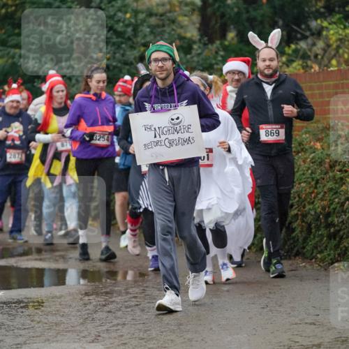 07.12.2025 - St. Pauli X-Mass-Run No. 15 Michael Burmester http://msf.ph/oto/9405176 07.12.2025 11:07:38 Laufen 287, 879, 3254, 869 meine-sportfotos.de