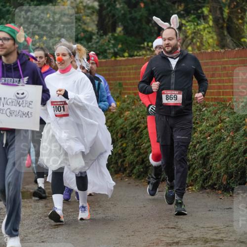 07.12.2025 - St. Pauli X-Mass-Run No. 15 Michael Burmester http://msf.ph/oto/9405182 07.12.2025 11:07:39 Laufen 1924, 21, 1001, 15, 869 meine-sportfotos.de