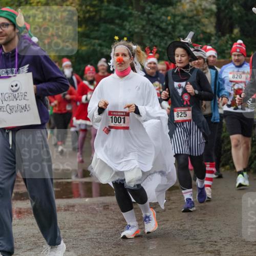 07.12.2025 - St. Pauli X-Mass-Run No. 15 Michael Burmester http://msf.ph/oto/9405186 07.12.2025 11:07:40 Laufen 15, 1001, 825, 820, 15, 869 meine-sportfotos.de