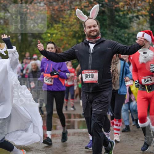 07.12.2025 - St. Pauli X-Mass-Run No. 15 Michael Burmester http://msf.ph/oto/9405190 07.12.2025 11:07:42 Laufen 1001, 3254, 869, 864 meine-sportfotos.de