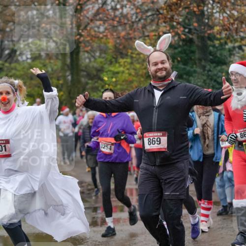 07.12.2025 - St. Pauli X-Mass-Run No. 15 Michael Burmester http://msf.ph/oto/9405191 07.12.2025 11:07:42 Laufen 1001, 3254, 15, 869, 864, 20 meine-sportfotos.de