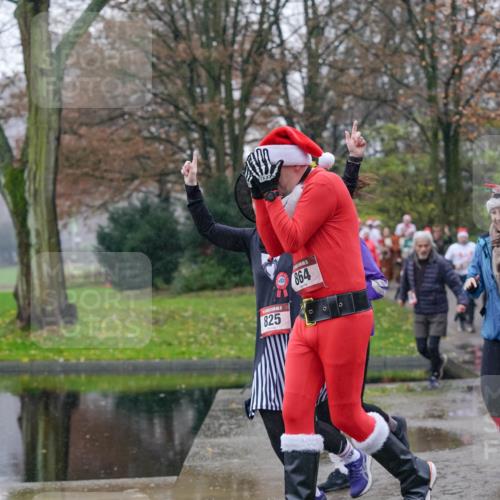 07.12.2025 - St. Pauli X-Mass-Run No. 15 Michael Burmester http://msf.ph/oto/9405201 07.12.2025 11:07:43 Laufen 825, 25, 864, 0, 0 meine-sportfotos.de