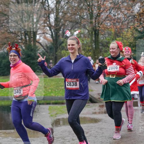 07.12.2025 - St. Pauli X-Mass-Run No. 15 Michael Burmester http://msf.ph/oto/9405222 07.12.2025 11:07:47 Laufen 2840, 2838, 2809 meine-sportfotos.de