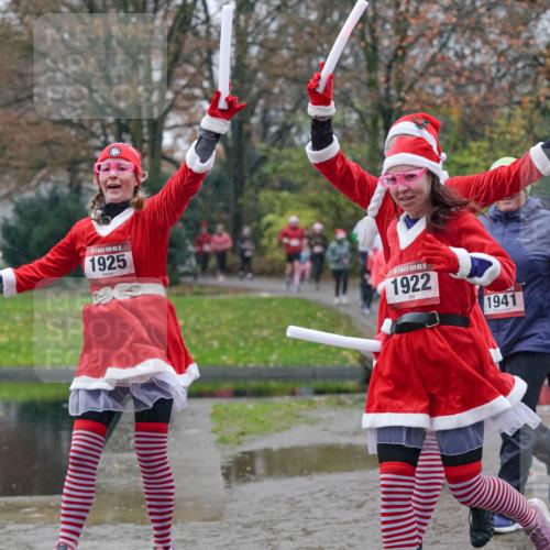 07.12.2025 - St. Pauli X-Mass-Run No. 15 Michael Burmester http://msf.ph/oto/9405232 07.12.2025 11:07:49 Laufen 09, 15, 1925, 15, 1922, 1941, 810 meine-sportfotos.de