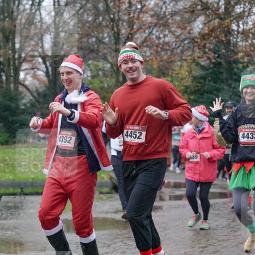 07.12.2025 - St. Pauli X-Mass-Run No. 15 Michael Burmester http://msf.ph/oto/9405242 07.12.2025 11:07:51 Laufen 15, 2310, 5, 4392, 15, 4452, 59, 15, 4432, 310 meine-sportfotos.de