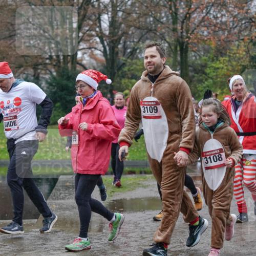 07.12.2025 - St. Pauli X-Mass-Run No. 15 Michael Burmester http://msf.ph/oto/9405254 07.12.2025 11:07:53 Laufen 69, 15, 3109, 15, 3108, 2702 meine-sportfotos.de