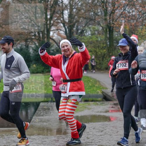 07.12.2025 - St. Pauli X-Mass-Run No. 15 Michael Burmester http://msf.ph/oto/9405261 07.12.2025 11:07:54 Laufen 01, 54, 1168, 15, 2702, 15, 782, 48 meine-sportfotos.de