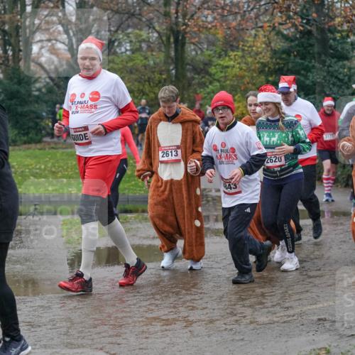 07.12.2025 - St. Pauli X-Mass-Run No. 15 Michael Burmester http://msf.ph/oto/9405285 07.12.2025 11:08:00 Laufen 78, 54, 2613, 843, 31777, 2612, 2620 meine-sportfotos.de