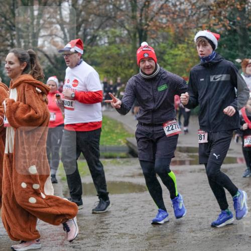 07.12.2025 - St. Pauli X-Mass-Run No. 15 Michael Burmester http://msf.ph/oto/9405297 07.12.2025 11:08:02 Laufen 0, 2278, 81, 284, 46, 2282 meine-sportfotos.de