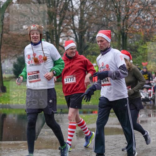 07.12.2025 - St. Pauli X-Mass-Run No. 15 Michael Burmester http://msf.ph/oto/9405320 07.12.2025 11:08:06 Laufen 49, 3177, 044 meine-sportfotos.de