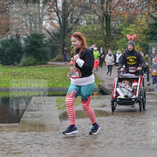 07.12.2025 - St. Pauli X-Mass-Run No. 15 Michael Burmester http://msf.ph/oto/9405329 07.12.2025 11:08:10 Laufen 3271, 977, 991 meine-sportfotos.de
