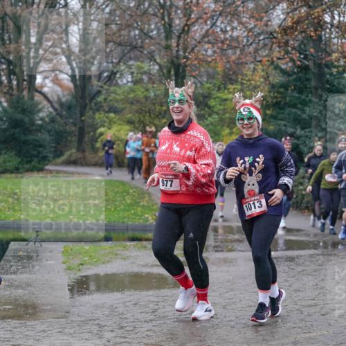 07.12.2025 - St. Pauli X-Mass-Run No. 15 Michael Burmester http://msf.ph/oto/9405341 07.12.2025 11:08:12 Laufen 3271, 5, 3271, 977, 1013, 2704, 270 meine-sportfotos.de