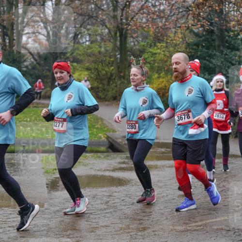 07.12.2025 - St. Pauli X-Mass-Run No. 15 Michael Burmester http://msf.ph/oto/9405404 07.12.2025 11:08:30 Laufen 2283, 2277, 2280, 3678, 2810, 3041 meine-sportfotos.de