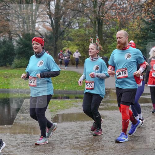 07.12.2025 - St. Pauli X-Mass-Run No. 15 Michael Burmester http://msf.ph/oto/9405407 07.12.2025 11:08:30 Laufen 435, 5, 2277, 2280, 3678, 2810, 3041 meine-sportfotos.de