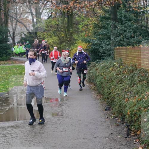 07.12.2025 - St. Pauli X-Mass-Run No. 15 Michael Burmester http://msf.ph/oto/9405422 07.12.2025 11:08:43 Laufen 33 meine-sportfotos.de